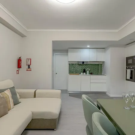 Seixal River Retreat *