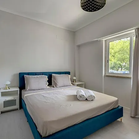 Seixal River Retreat